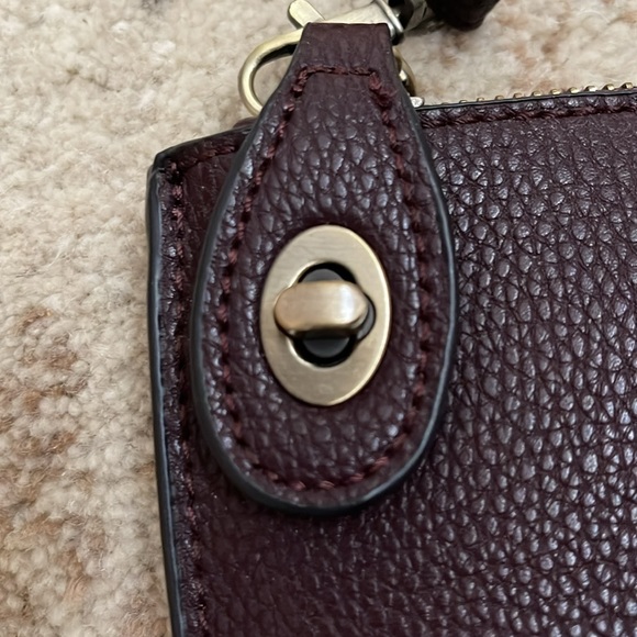 Joy Susan • Mini Crossbody Wristlet Clutch in Maroon/Wine color • EUC - Picture 6 of 16